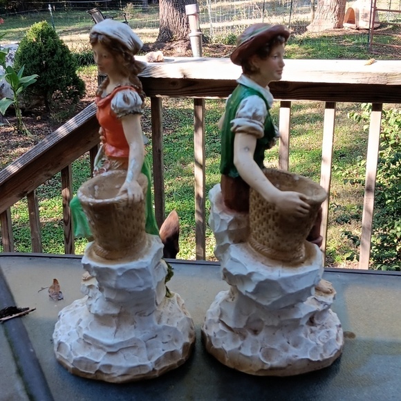 Vintage 1975 Universal Statuary boy girl statues 14" - Picture 4 of 6